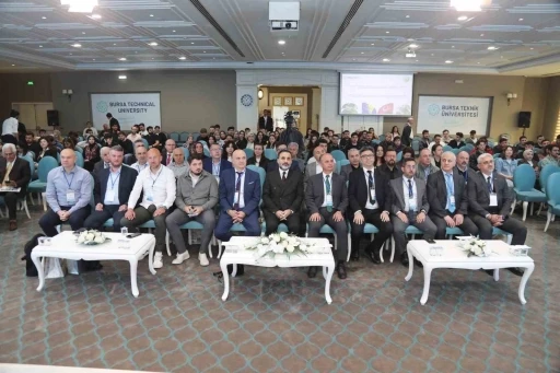 BT&Uuml;&rsquo;de kestane ormanlarının geleceği masaya yatırıldı
