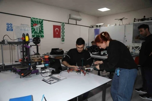 BTÜ’lü gençler TEKNOFEST’e damga vurmaya hazırlanıyor
