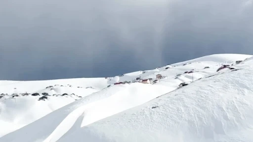 Bu kez &ccedil;atıdan girdi
