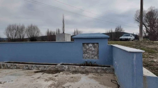 Bu tarihi &ccedil;eşme 156 yıldır durmadan akıyor
