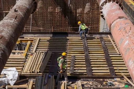Buca Metrosu&rsquo;nda 2028 hedefi i&ccedil;in &ccedil;alışmalar s&uuml;r&uuml;yor
