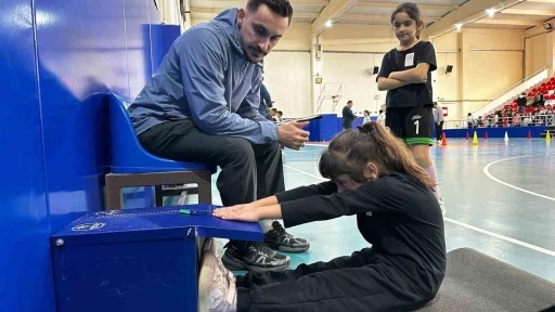 Buharkent&rsquo;te yetenek avcıları geleceğin sporcularını keşfetti
