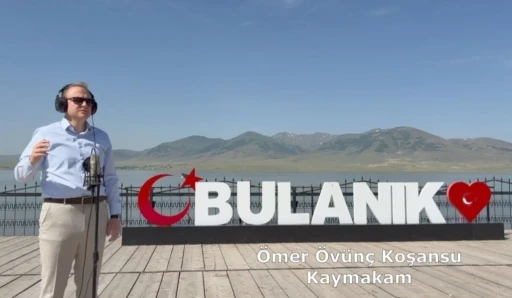 Bulanık&rsquo;ı tanıtmak i&ccedil;in d&ouml;ylediler: &Ouml;zel klipte Kaymakam Koşansu s&uuml;rprizi
