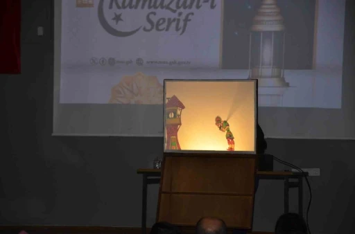 Bulanık Kaymakamı Koşansu ‘Gençlik İftar Programı’na katıldı
