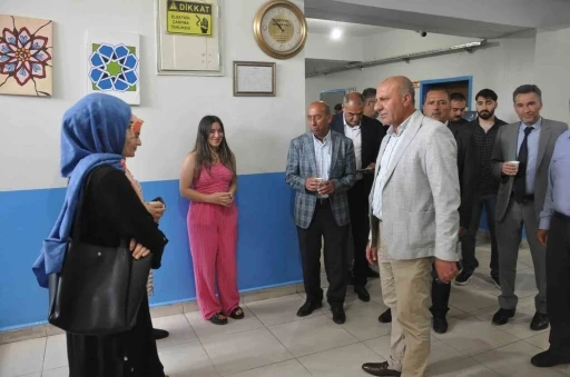 Bulanık Said Nursi Anadolu Lisesi öğrencilerinden etkileyici sergi
