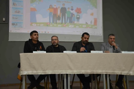 Bulanık’ta &quot;Maarif Modeli Aile Konferansı&quot; yoğun ilgi gördü
