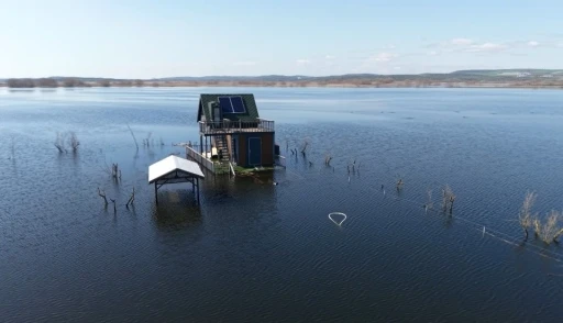 Bungalovlar, g&ouml;l evi oldu
