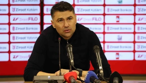 Burak Yılmaz: "&Ccedil;ok &uuml;z&uuml;c&uuml; bir gece oldu bizim i&ccedil;in"

