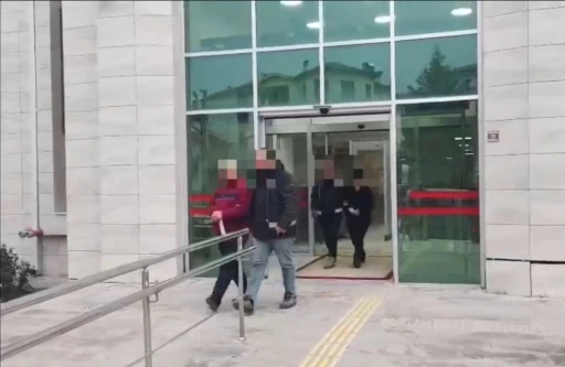 Burdur&rsquo;da fuhuş operasyonu: 7 kadın kurtarıldı, 2 şahıs tutuklandı
