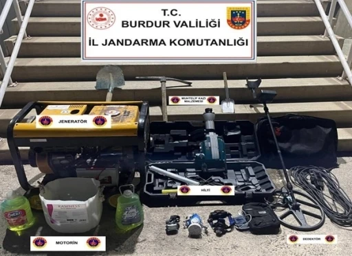 Burdur’da kaçakçılık operasyonunda 7 gözaltı
