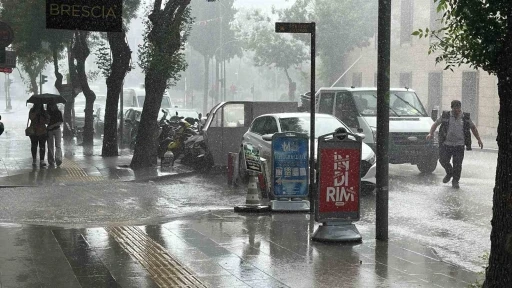 Burdur&rsquo;da şiddetli yağmur etkili oldu
