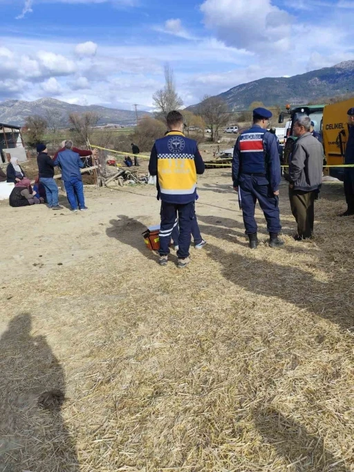 Burdur’da yem karma makinesine düşen adam hayatını kaybetti
