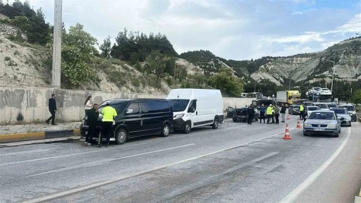 Burdur&rsquo;da zincirleme kaza: 5 hafif yaralı
