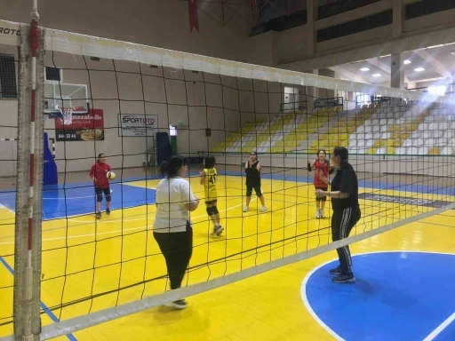 Burhaniye&rsquo; de anlamlı turnuva
