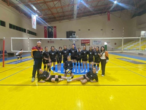 Burhaniye&rsquo;de Geleneksel &Ccedil;ocuk Sporcular Şenliği başladı
