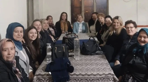 Burhaniye&rsquo;de toplu iftar geleneği devam ediyor

