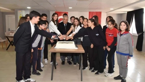 Burhaniye&rsquo;de T&Uuml;BİTAK Şampiyonlarına anlamlı kutlama
