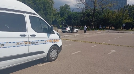 Bursa Adliyesi&rsquo;nde boşanma davası gerginliği: Silahla ateş a&ccedil;ıldı, 5 g&ouml;zaltı
