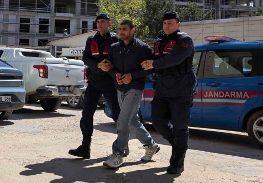 Bursa&rsquo;da 17 yıl hapis cezası bulunan şahıs jandarma ekiplerince yakalandı
