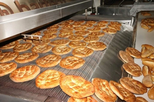 Bursa&rsquo;da 450 gramlık BESAŞ pidesi 25 lira
