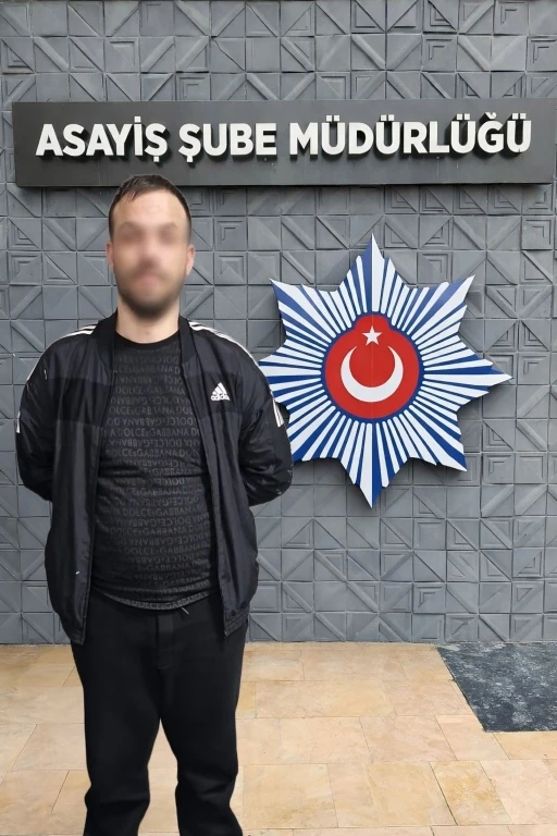 Bursa&rsquo;da aranan şahıslara operasyonda 8 kişi yakalandı: "Polis, bayram seyran dinlemiyor"
