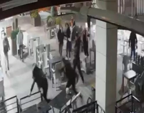 Bursa&rsquo;da baba-oğuldan kan donduran saldırı...
