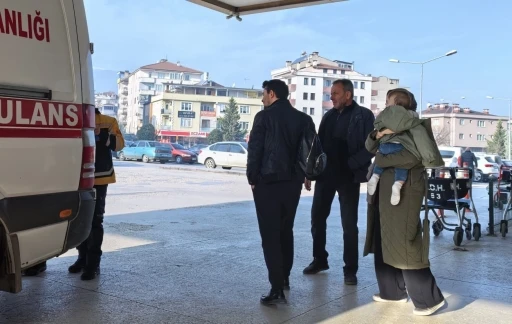 Bursa&rsquo;da bebeğin akciğerine fıstık ka&ccedil;tı
