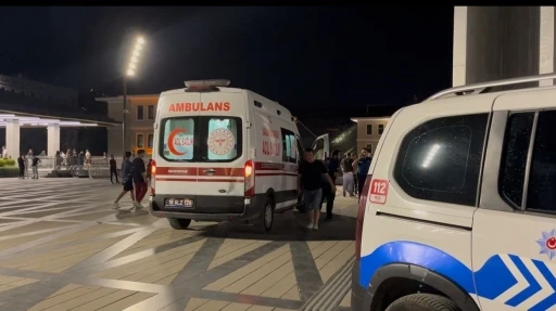 Bursa’da bıçaklı dehşet: 14 yaşındaki genç kız 4 kişiyi bıçakladı
