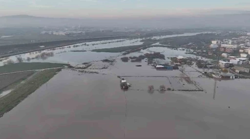 Bursa&rsquo;da binlerce hektar ekili alan sular altında
