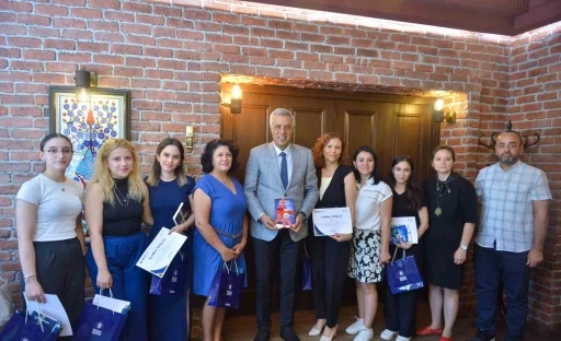 Bursa’da ‘Esnek Oyun Alanı Projesi’yle çocuklar eğlenerek öğrendi
