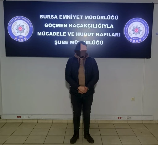 Bursa&rsquo;da g&ouml;&ccedil;men ka&ccedil;ak&ccedil;ılığı operasyonu: 7 &ccedil;ocuk kurtarıldı
