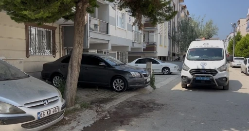 Bursa&rsquo;da iki kardeş arasında bı&ccedil;aklı kavga: 2 yaralı
