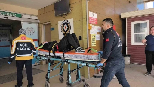 Bursa’da iki motosiklet çarpıştı: 1’i ağır 3 yaralı
