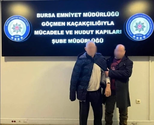Bursa&rsquo;da ka&ccedil;ak iş&ccedil;i operasyonu
