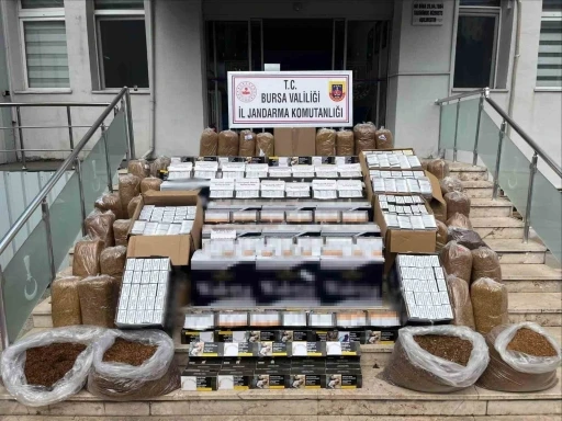 Bursa&rsquo;da ka&ccedil;ak t&uuml;t&uuml;n operasyonu: 205 bin adet makaron ele ge&ccedil;irildi
