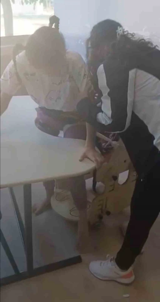 Bursa’da kan donduran görüntüler: Otizmli öğrenciler ders boyunca bağlı tutulmuş
