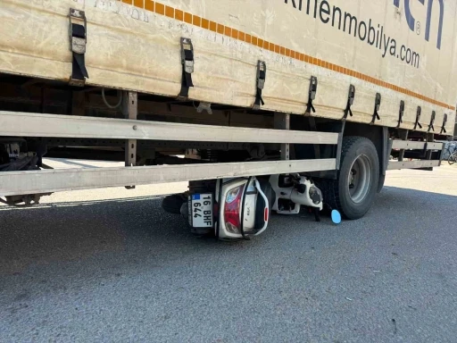 Bursa&rsquo;da kazada yaralanan motosiklet s&uuml;r&uuml;c&uuml;s&uuml; verdiği yaşam savaşını kaybetti
