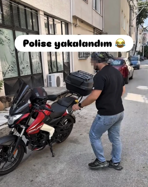 Bursa’da kurgu video çeken 2 şahıs polis kıyafeti giyince gözaltına alındı
