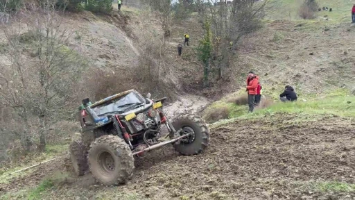 Bursa&rsquo;da Off-Road yarışında takla attı...Nefes kesen anlar kamerada

