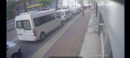 Bursa&rsquo;da ortalık savaş alanına d&ouml;nd&uuml;: 6 araca &ccedil;arptı takla atarak durabildi
