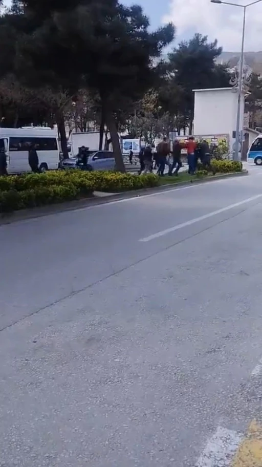 Bursa&rsquo;da park meselesi kavgaya d&ouml;n&uuml;şt&uuml;
