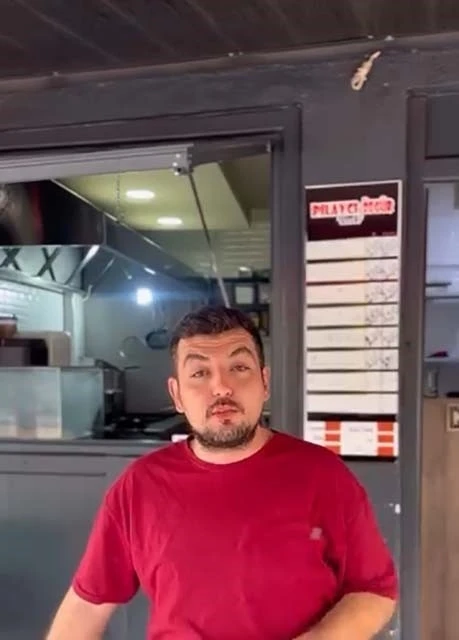 Bursa’da pilavcıya giren hırsız tatlı yedi, işyeri sahibi çağrı yaptı
