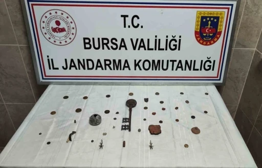 Bursa&rsquo;da "Anadolu Mirası Operasyonu": 42 tarihi eser ele ge&ccedil;irildi
