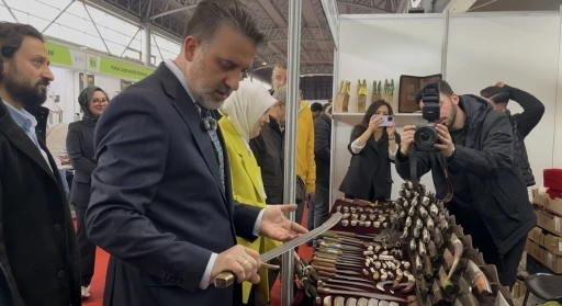 Bursa&rsquo;da "Bı&ccedil;ak Festivali" coşkusu, ustalar h&uuml;nerlerini sergiledi
