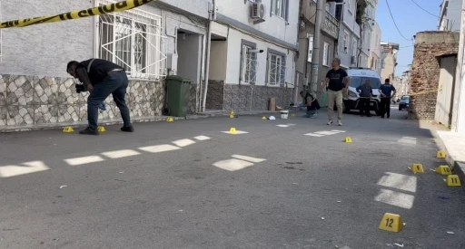 Bursa&rsquo;da sokak ortasında kurşun yağmuruna tutulan şahıs ağır yaralandı
