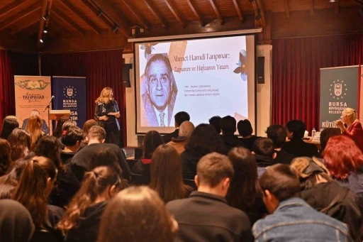 Bursa&rsquo;da Tanpınar&rsquo;ın d&uuml;nyasına yolculuk
