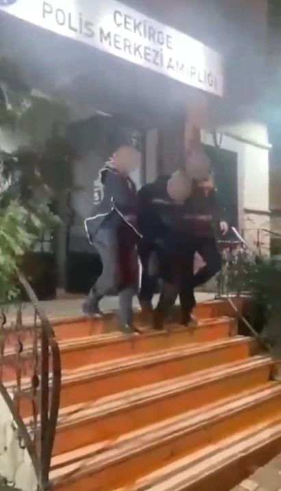 Bursa&rsquo;da tarihi eser ve ruhsatsız silah operasyonu
