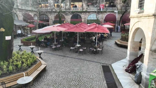 Bursa&rsquo;da tarihi hanlarda yeni d&ouml;nem: Avlular boşaltılıyor
