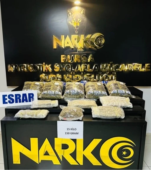 Bursa’da uyuşturucu operasyonu : 15 kilo esrar ele geçirildi
