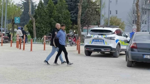 Bursa’da uyuşturucu taciri kıskıvrak yakalandı
